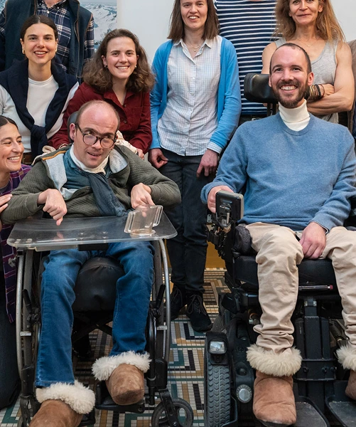 card-one-floating-image-4